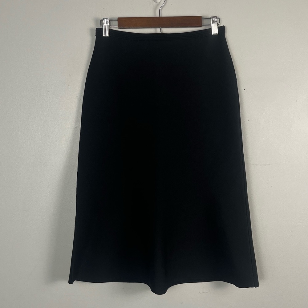 Diane Von Furstenberg black Santana knit knee length skirt size small